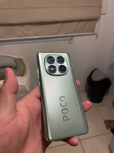 POCO X7 SEMI NOVO 12/512