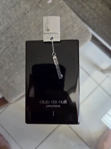 Perfume Club de Nuit Precieux