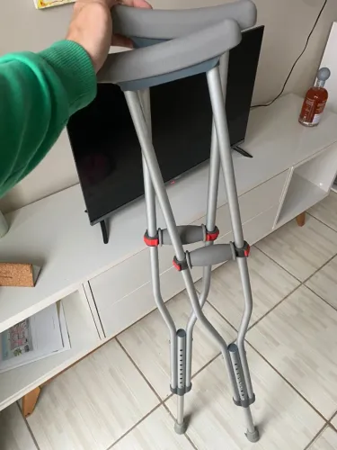 Vendo Muletas seminovas 