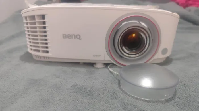 Projetor BenQ Gamer TH671ST Full HD (Usado - 3h de uso lâmpada)