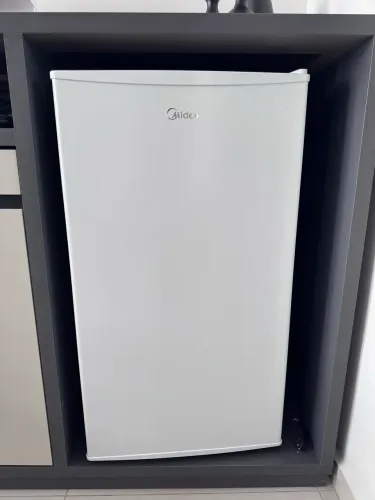 Frigobar 120 litros - Midea