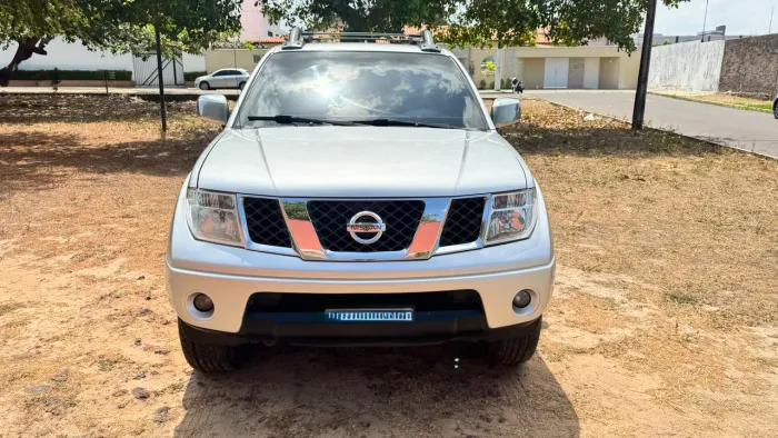 Nissan Frontier LE CD 4X4 2.5 TB Diesel Mec. 2010