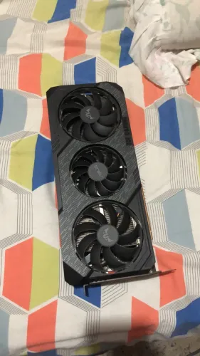 Rx 5600 XT 6gb (desempenho 2060)