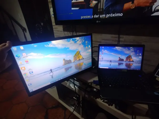 Monitor AOC 21 pol