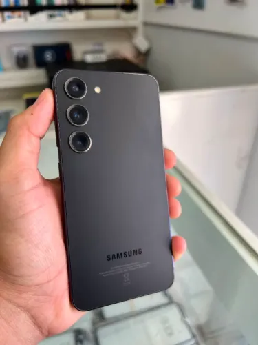 Samsung s23