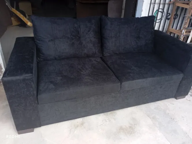 Sofá preto novo