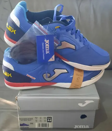 Chuteira futsal 