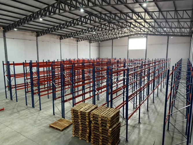 Porta Pallet. / PRATELEIRAS 