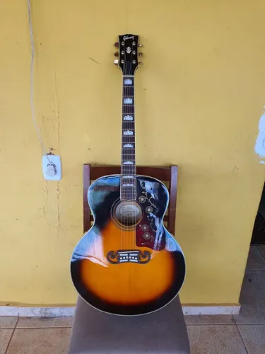 Violão Gibson J200 (Troco por celular S25 Ultra de 512gb)