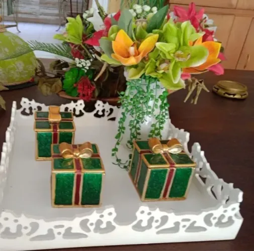 trio de caixinhas de porcelana vitrificada