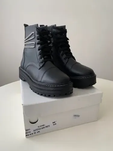 Bota coturno tam. 39