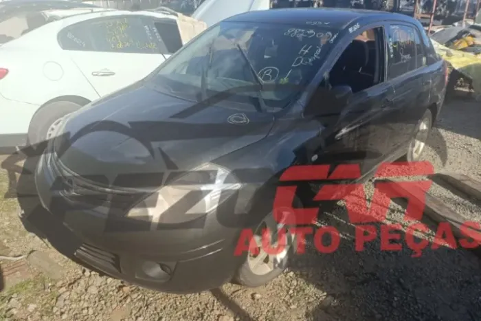 Temos peças para essa sucata! Nissan Tiida 1.8 2012/2013