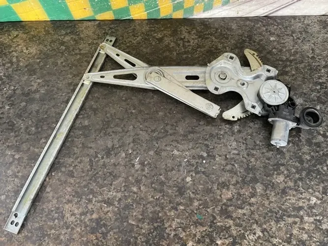 Motor Engenho elétrico porta dianteiro direito Nissan Kicks 
