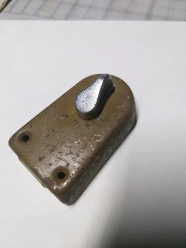 Antiga trava de porta