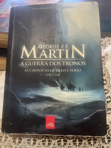 A Guerra dos Tronos - Livro 1 - Crônicas de Gelo e Fogo
