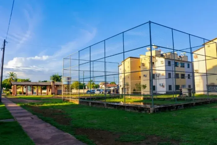 Vende-se Apartamento no Caranã com 02 Quartos