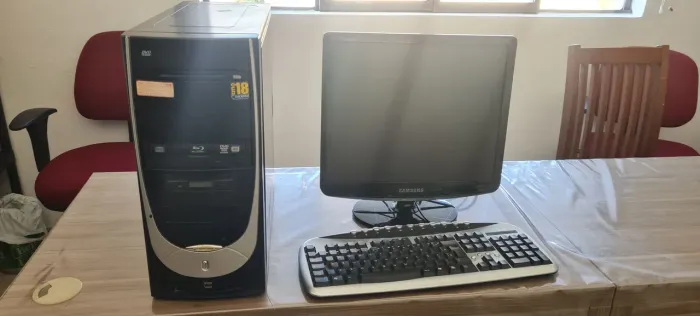 Computador Completo intel core i3 com Monitor Samsung e Teclado