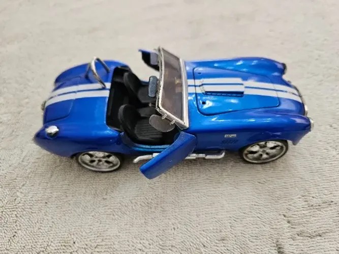 Ford Shelby Azul Cobra 1:24 17cm Perfil Baixo Conversível