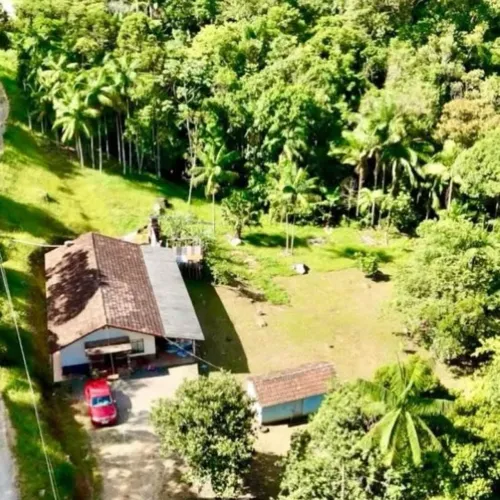 Chácara bem localizada !! Aceita ap SJB