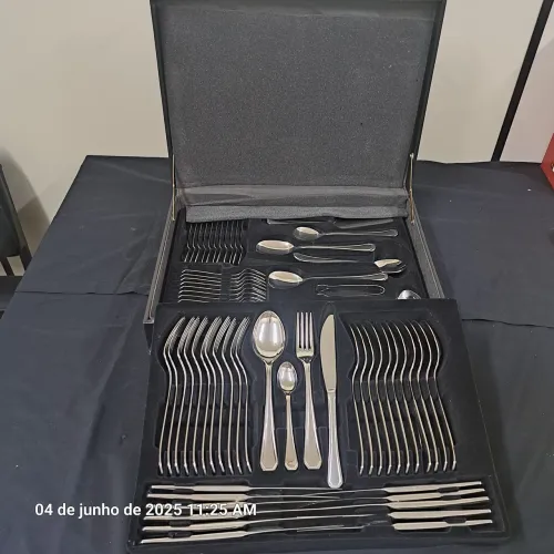 Faqueiro Completo em Estojo Elegant 64 peças