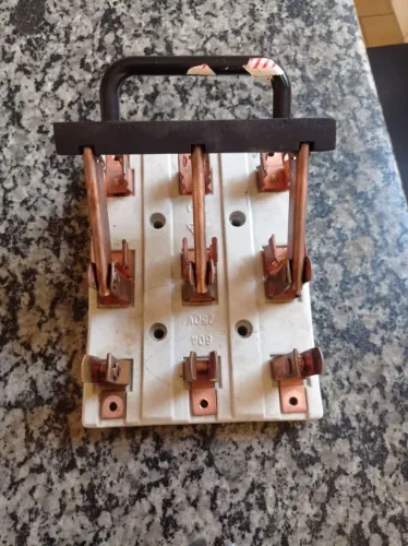 Chave Seccionadora Tripolar 60A 250V