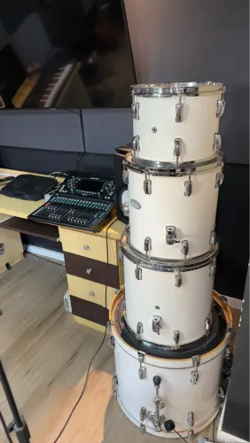 Vendo bateria Pearl Vision Maple (branca)