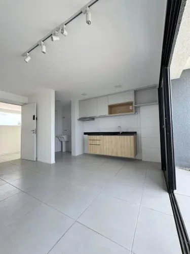 Imóvel para venda possui 60 metros quadrados com 2 quartos em Joaquim Távora - Fortaleza -