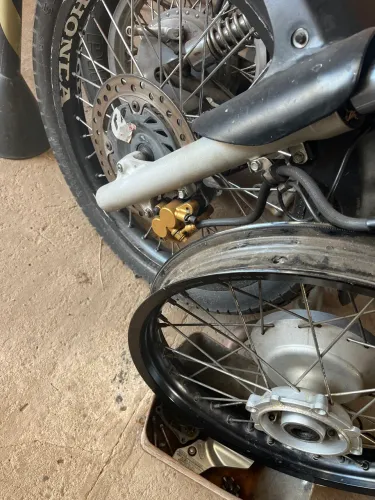 Rodas de motos XRE 300 original 