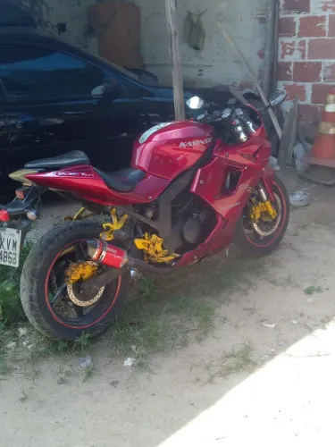 Comet GTR 250cc muito boa de andar toda perfeita, aceito 8 mil.