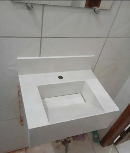Pias aparti de 200$ para Banheiro
