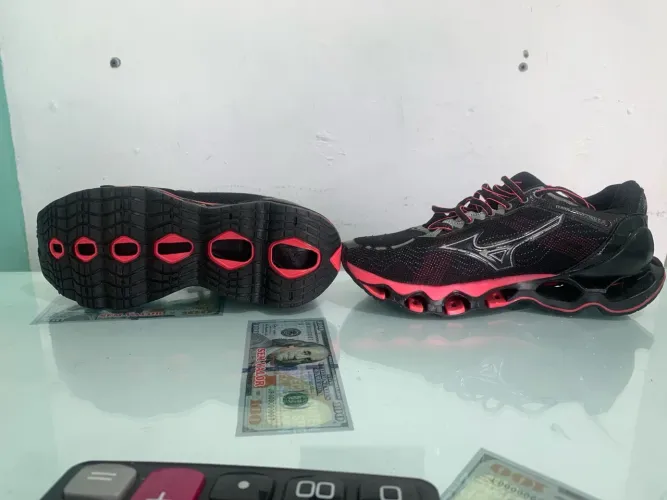 Tênis Mizuno feminino 