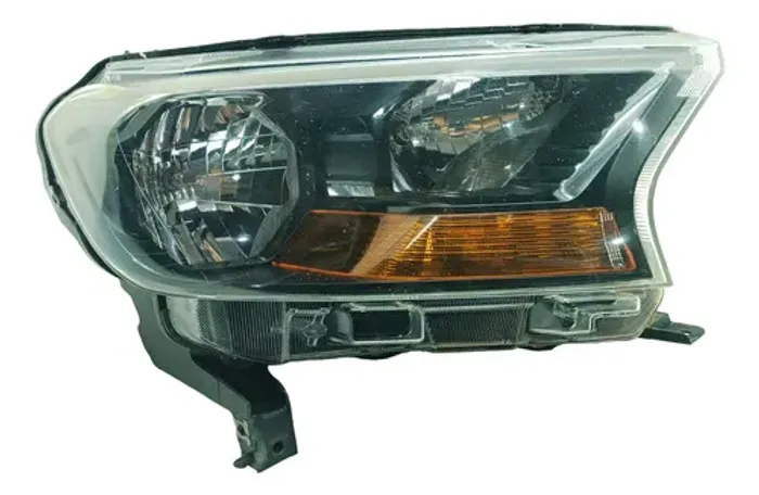 Farol Lado Drieito Ford Ranger 2020 (detalhe)