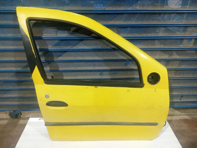 Porta dianteira direita Renault Logan 07 08 09 10 11 12 13 porta logan lado direito lisa
