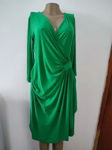 Vestido verde curto 