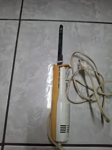 Vendo faca elétrica