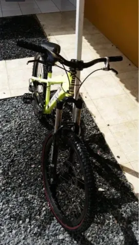 Vendo/troco- Bike Downhill Completa