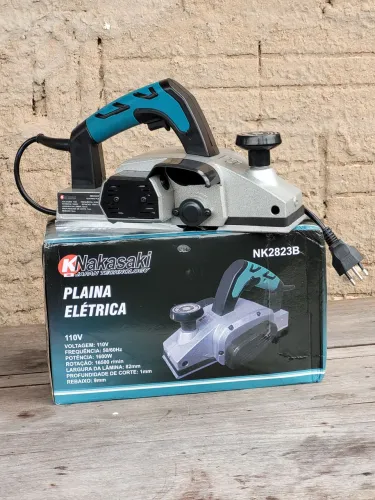 Plaina eletrica profissional 110v