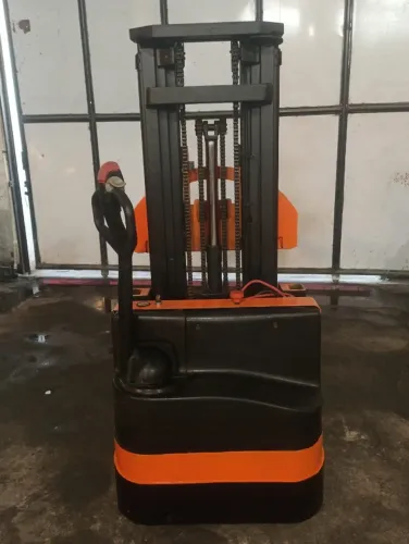 LOCAÇÃO EMPILHADEIRA ELETRICA STEEL EGV 16 OU PT1654 PALETRANS