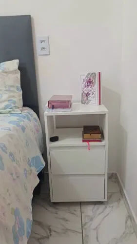 Mesa de Cabeceira Branca 2 Gavetas