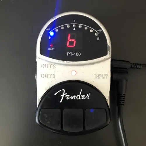 Pedal Afinador Fender PT 100 Com Display Digital
