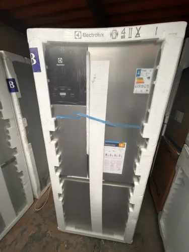 GELADEIRA 3 PORTAS 590 LITROS INVERTER