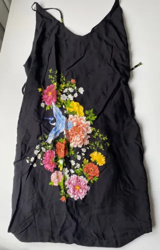 Vestido Farm curto com etiqueta