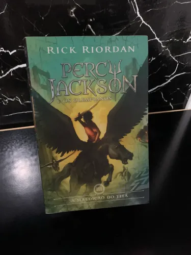 PERCY JACKSON E OS OLIMPIANOS