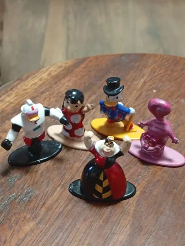 Miniatura da Disney 5 personagens