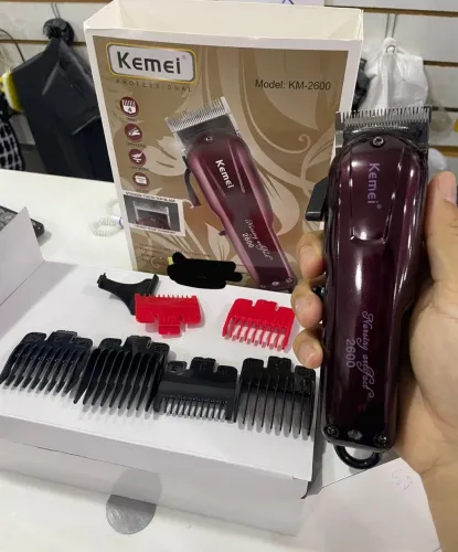 Máquina de cortar cabelo Kemei 
