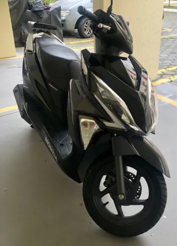 Honda automatica aparcelamento ate 12x,aceito troca por moto!