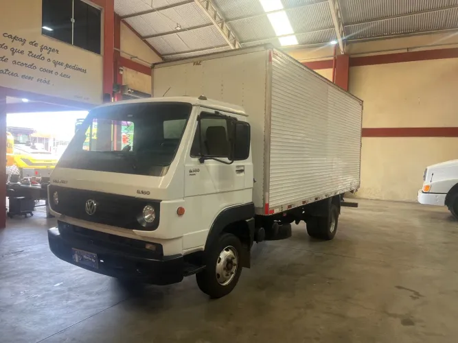 Delivery 8-160 baú 2018 .