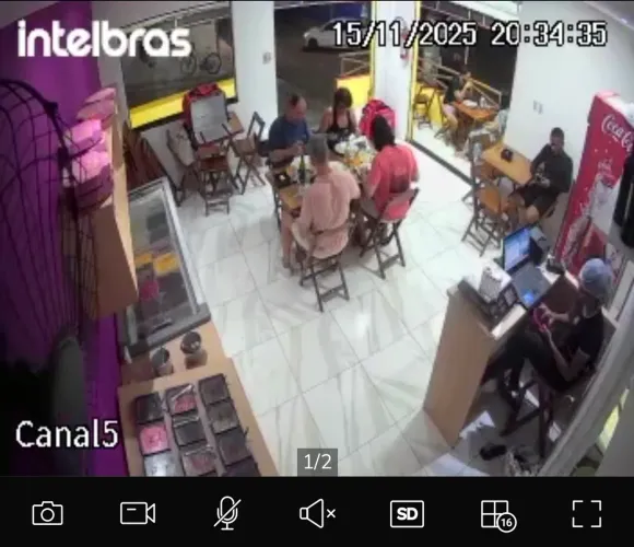 Pizzaria e Sorveteria em pleno funcionamento!