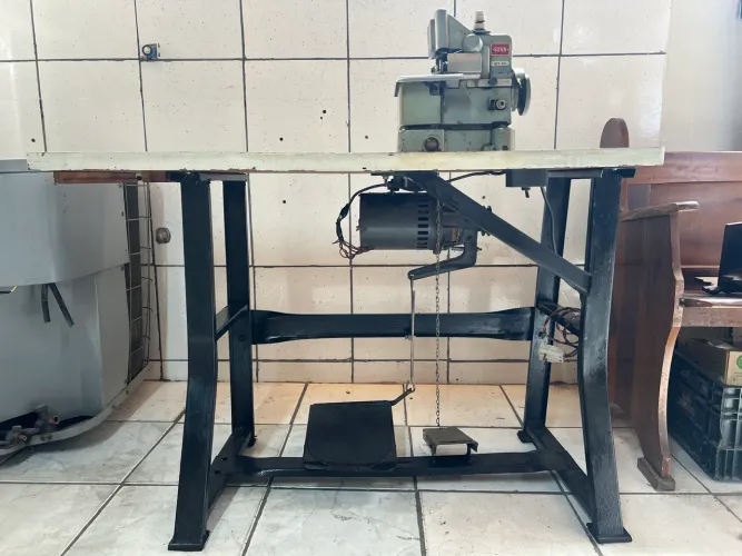 Máquina de costura industrial overloque star dcy-1130