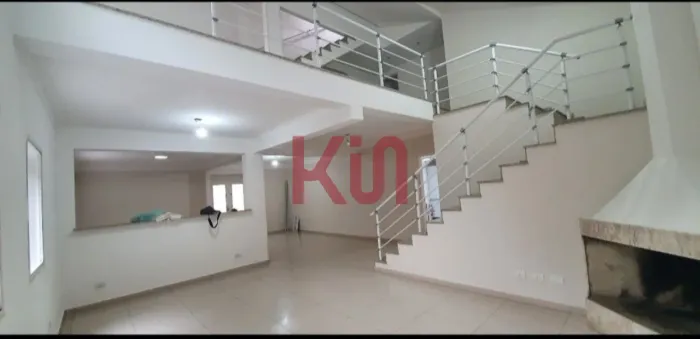 Sobrado de Luxo para Locação no Jardim Marajoara - São Paulo-SP: 4 Quartos, 4 Suítes, 6 Ba